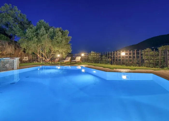 Hotel Limneon